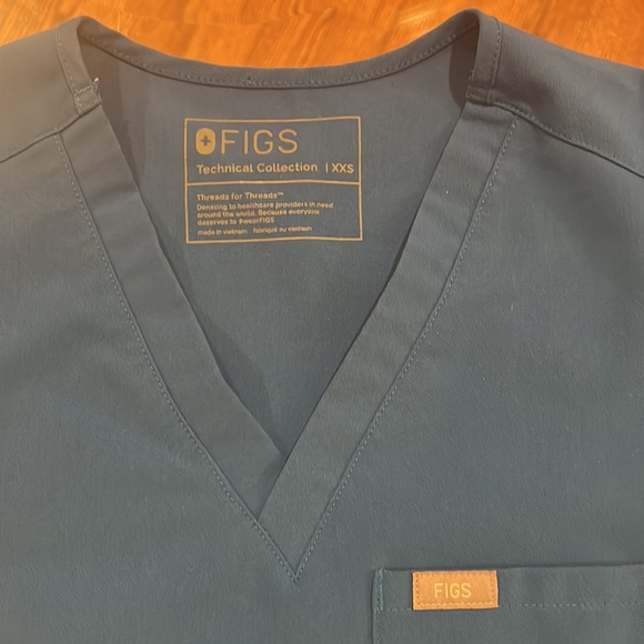 Figs xxs scrub top - Picture 2 of 3